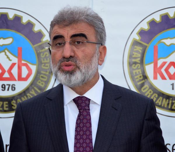 Bakan Yıldız: "Birileri elektrik fiyatlarına zorla zam yaptırmak istiyor"