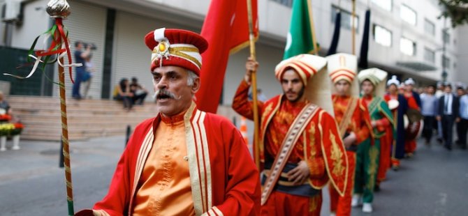 Belediye 11,5 milyona mehteran kurmuş