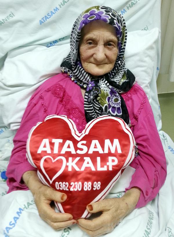 109 yaşındaki Emine nineye kalp pili takıldı