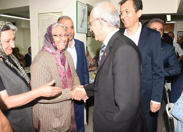 Kılıçdaroğlu, Karaşar Kültür Yardımlaşma Turizm ve Güzelleştirme Derneği'nin iftar yemeğine katıldı