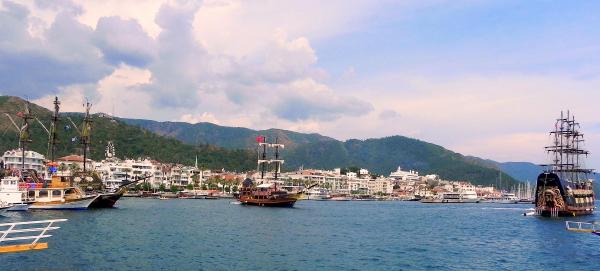 Marmaris'te 'Korsan' kavgası