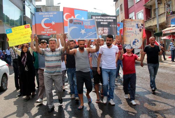 Çinli işçilerin sınır dışı edilmesini istediler