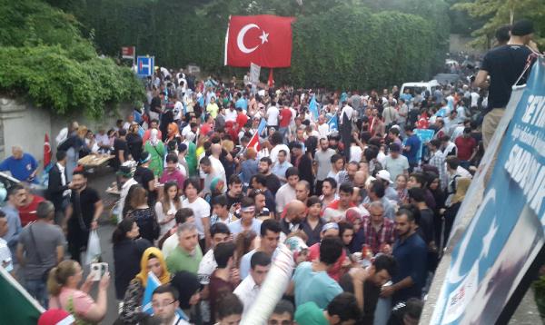Çin Başkonsolosluğu önünde Doğu Türkistan eylemi