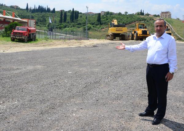 CHP'li Akar; İki bakanın attığı temel kayıp