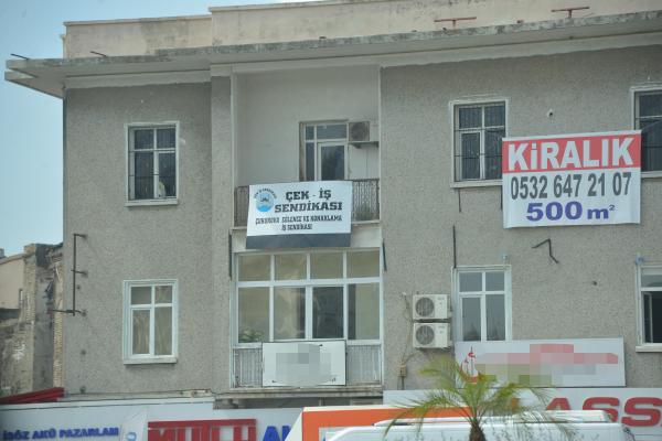 Kumar oynatılan sendikaya itfaiye merdiveni ile baskın