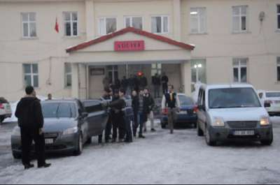Tatvan’da tarihi eser dolandırıcılığı yapan 3 kişi tutuklandı