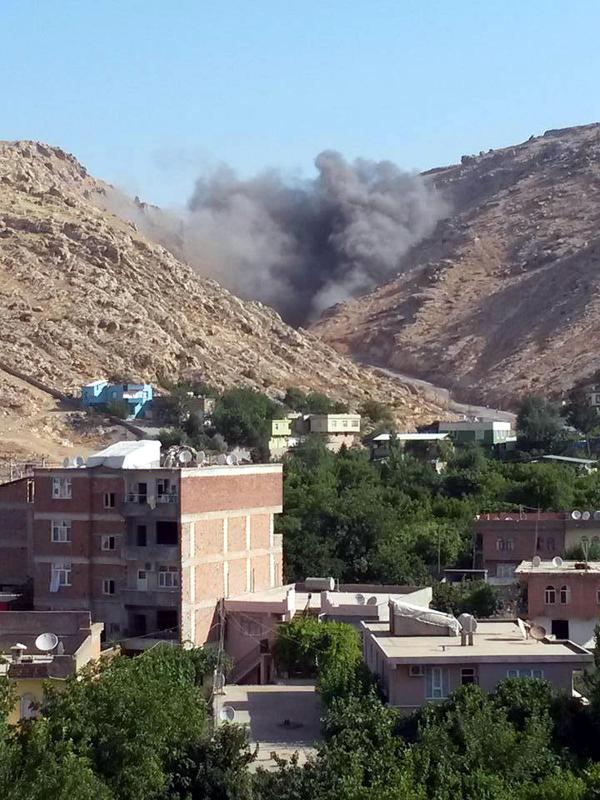 Silvan'da askeri araca yine PKK bombası