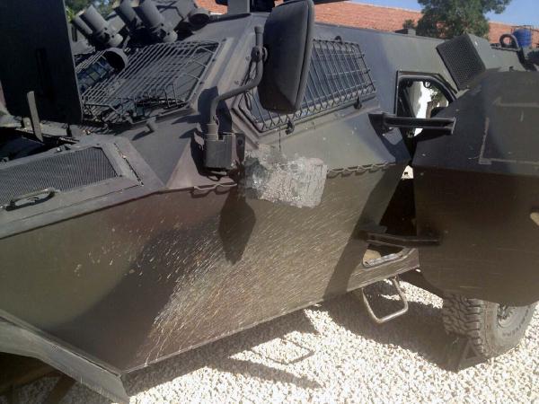 Silvan'da askeri araca yine PKK bombası (2)