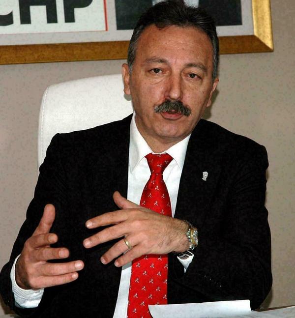 İzmirli altı milletvekili odasız kaldı