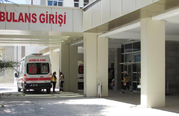 Tarım işçileri zehirlenme şüphesiyle hastaneye başvurdu