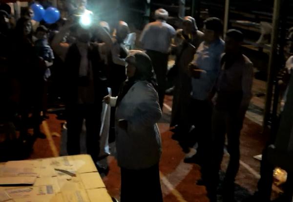 Halk iftarında çocukları kaybolunca ağlayan iki kadın daha sonra güldü