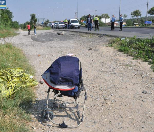 Kazada ölen anne ile bebeği toprağa verildi