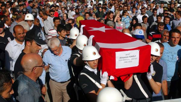 Siirt'te çatışma: 1 polis şehit (3)