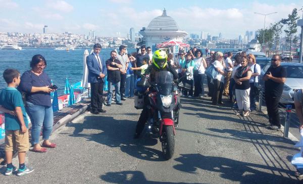 "Kadına Şiddet"e dikkat çekmek için motorsikletle 10 ülke gezecek
