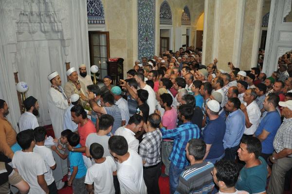 Didim'de Sakal-ı Şerif kuyruğu