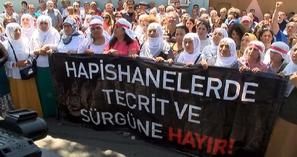 Bakırköy Cezaevi önünde nakil protestosu
