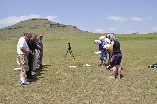 Atalarının izlerini, 116 yıl sonra Kars'ta aradılar