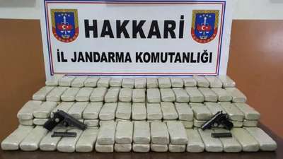 Hakkari'de minibüste 102 kilo eroin, 2 gözaltı