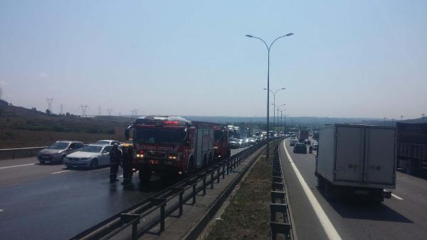 TEM'i kapatan zincirleme kaza