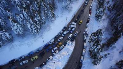 Uludağ’da trafik kargaşası