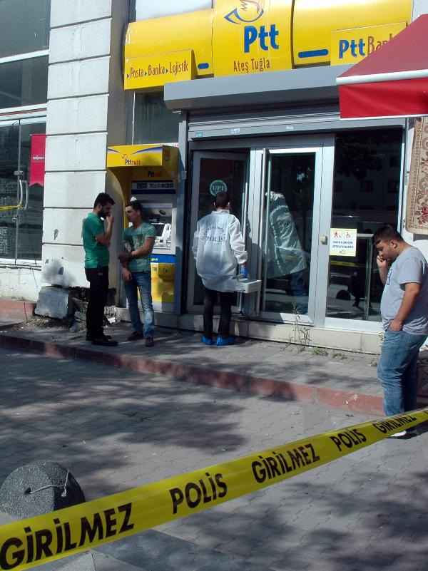 Bağcılar’da PTT şubesi soyuldu