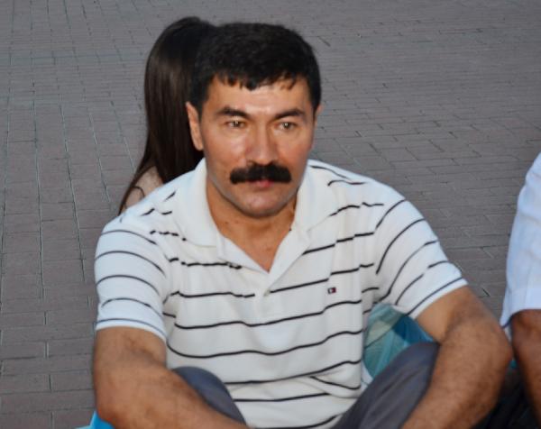 TÜM-BEL-SEN Antalya Şube Başkanı Karakurt: Saray sofrası israfı içeriyor, hakkımı helal etmiyorum