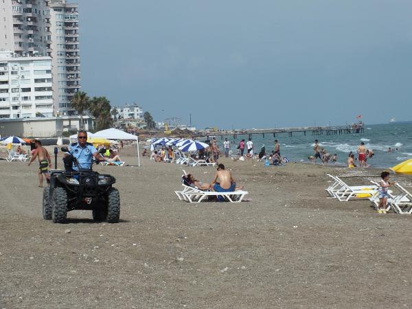 Mersin'de sahillerin güvenliği ATV'li zabıtalara emanet