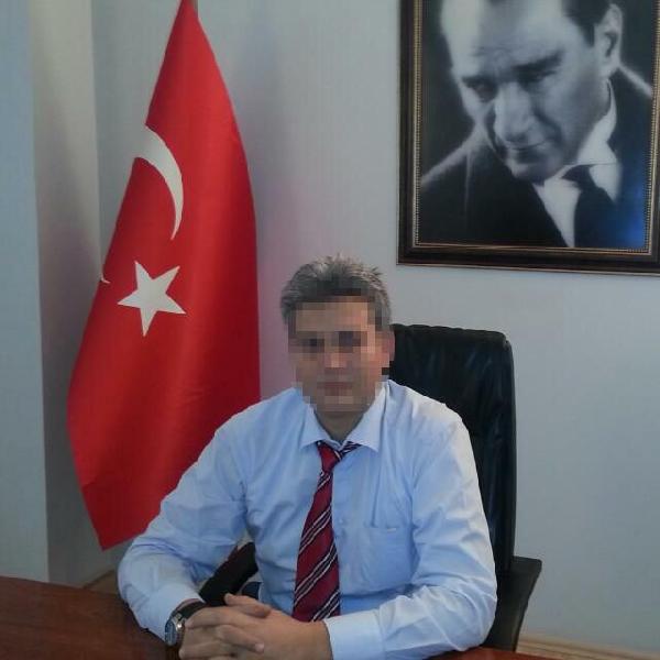 Rapor olan polis memuruna müdüründen dayak iddiası
