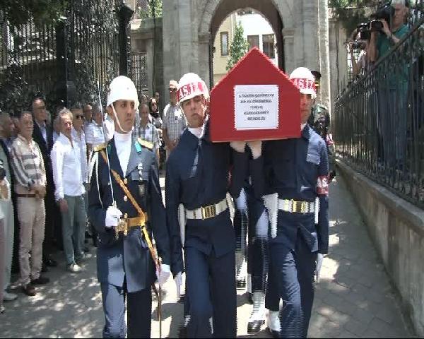 Tahsin Şahinkaya için cenaze töreni düzenleniyor (1)