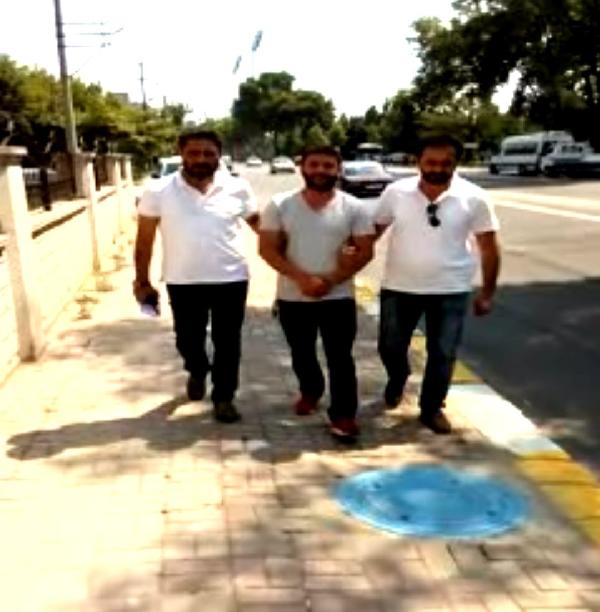 Seyir halinde yan koltuğu geçen sürücüye 346 lira para cezası