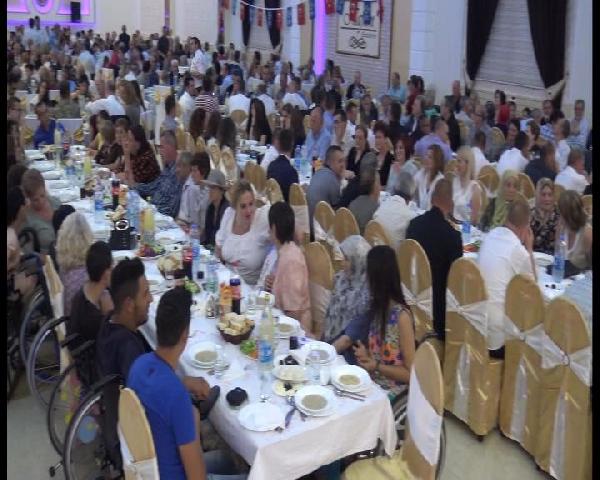 Beykoz Belediyesi kardeş belediye Kosova'da 2 Bin kişiye iftar verdi