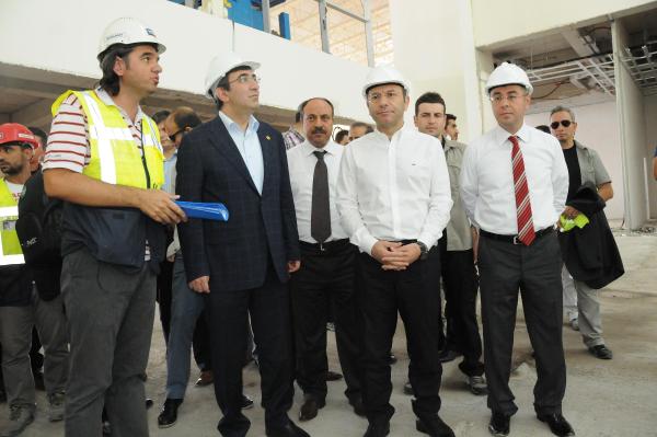 Bakan Yılmaz: Güneydoğu'nun ilk körüklü terminali Diyarbakır Havalimanı'nda kuruluyor