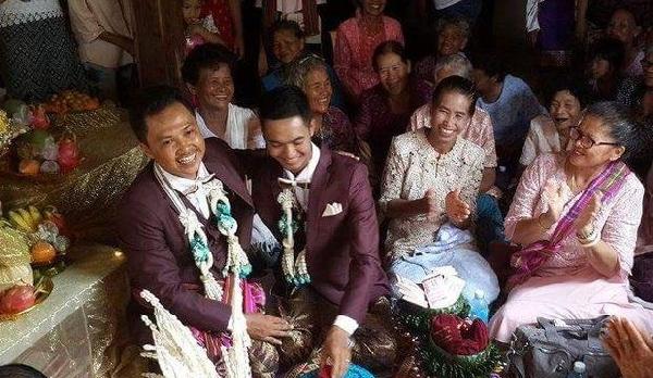 Tayland’da başlık parası ile ilk eşcinsel evlilik gerçekleşti