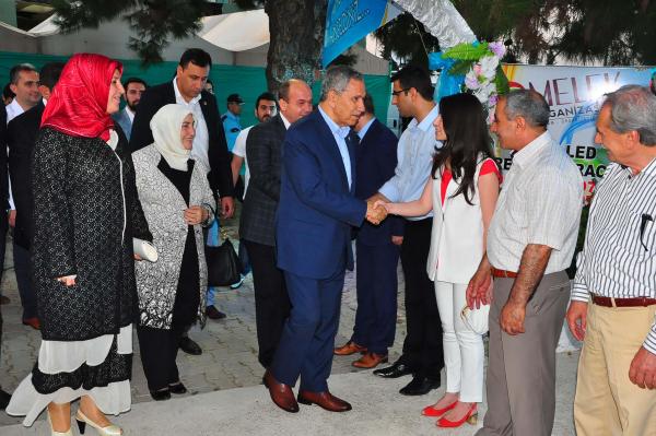 Arınç: "Ak Parti'ye iktidar olmak yakışır, koalisyon ortağı olmak değil"