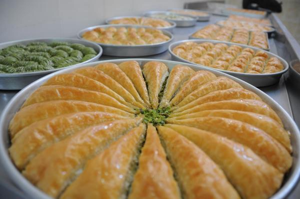 Gaziantep’te baklavacıların bayram mesaisi