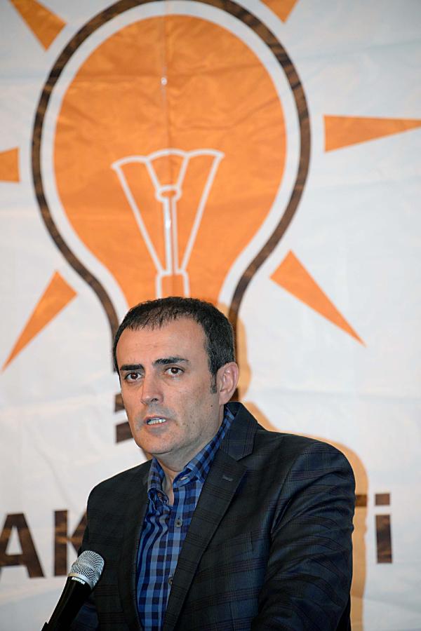 AK Partili Ünal: Demirtaş iki gün konuştu, üçüncü gün vasileri devreye girdi