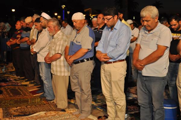 Konak Meydanı'nda Kadir Gecesi etkinliği