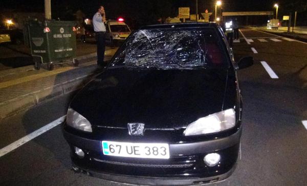Yaya geçidinde otomobilin çarptığı kadın ağır yaralandı