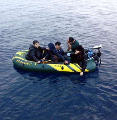 Didim ve Bodrum'da 55 kaçak yakalandı