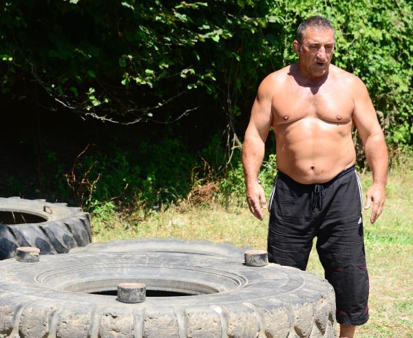 İki altın kemer sahibi Ahmet Taşçı yeni bir rekor peşinde
