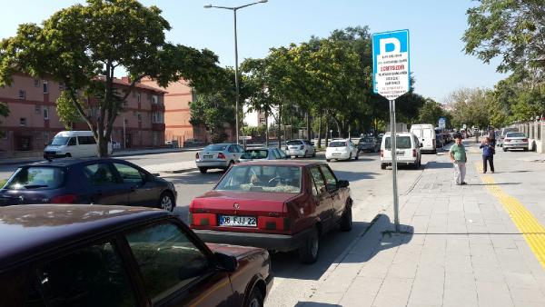 Ankara' da yolüstü otoparkları ücretsiz oldu.