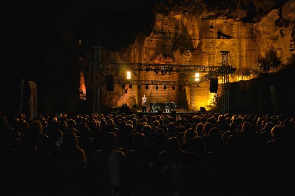 Antik taş ocağında Grammy ödüllü gruptan konser