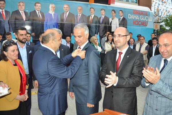 Eski belediye başkanı uyuşturucudan tutuklandı
