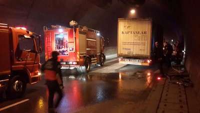 TIR'ın lastiği 3 bin 778 metrelik tünelde yandı, ulaşım aksadı