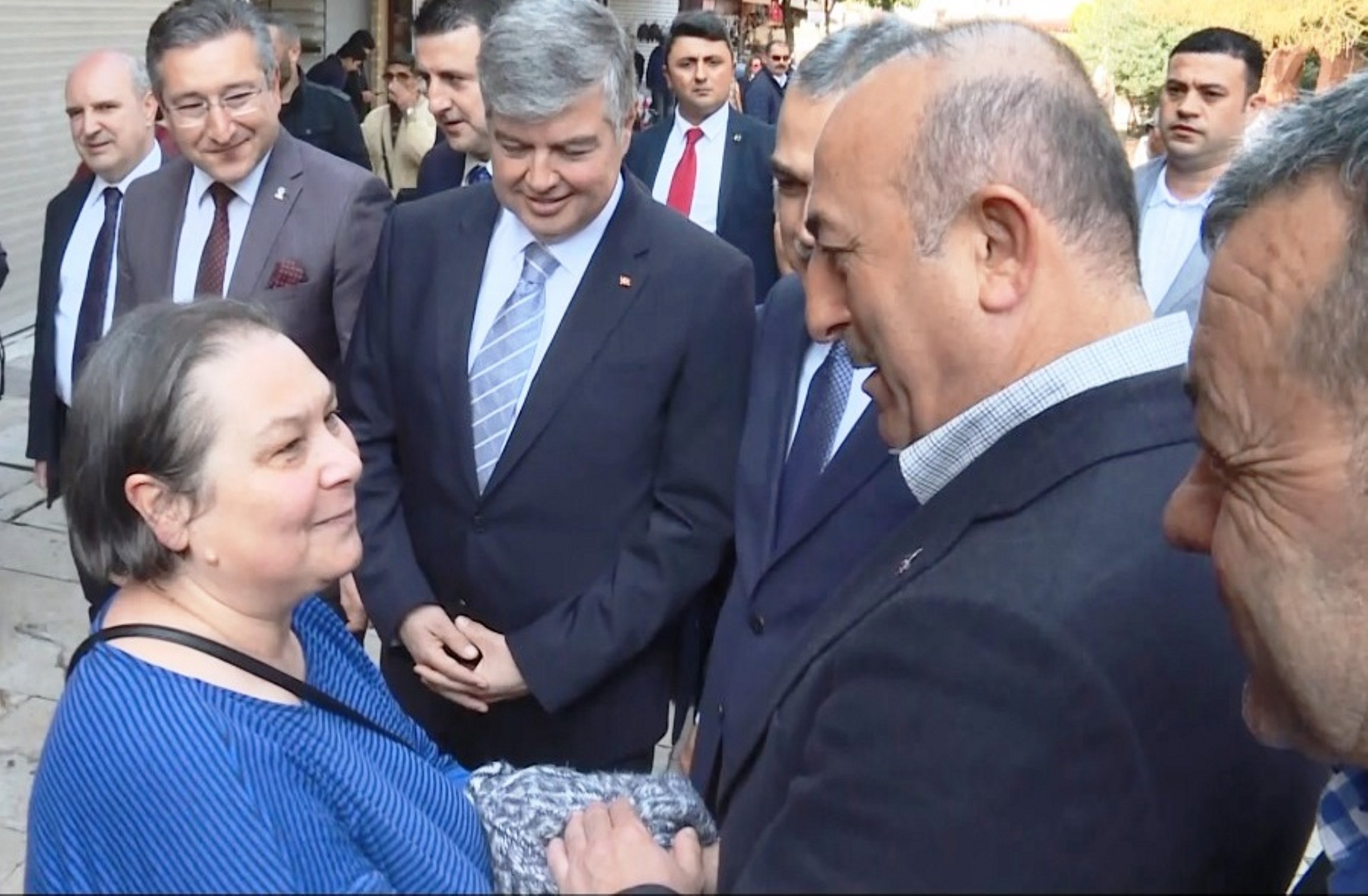 Çavuşoğlu'nun gurbetçiden isteği