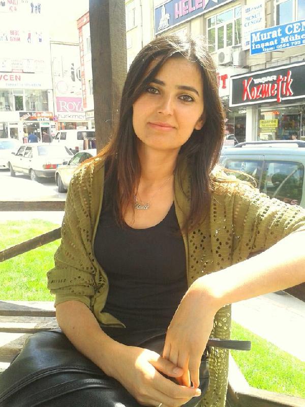 Otomobil virajda uçuruma yuvarlandı: 1 ölü, 2 yaralı