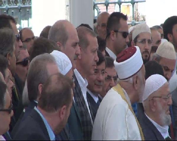 Cumhurbaşkanı ve Başbakan Fatih Camii'nde buluştu