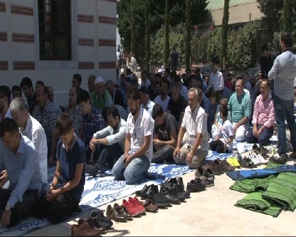 Validebağ "Koru Camii" ibadete açıldı
