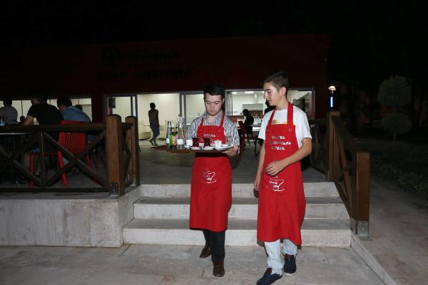 Down Kafe ilgi görüyor
