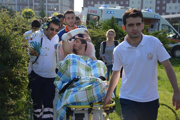 Kazada yaralandı, elini kurtarabilmek için hava ambulansı ile Konya'daki hastaneye sevkedildi